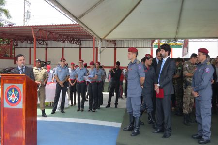 Bombeiros comemoram 10 anos de implantação do Batalhão em Divinópolis e homenageiam o prefeito Vladimir Azevedo